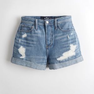 Hollister Ultra High-Rise Denim Mom Shorts 3”